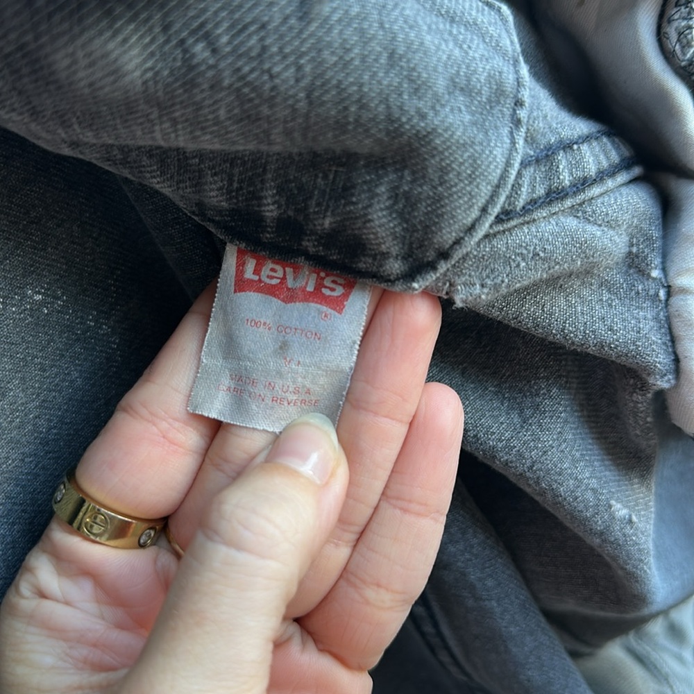 Levi's Vintage Thrashed Gray Denim Jacket - Picture 11 of 12